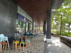 The Venue Shoppes (D13), Retail #453954001
